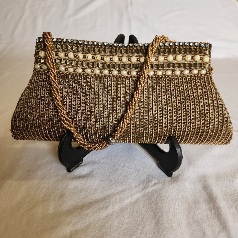 Vintage Beaded Satin Lined Sequin Snap Close Inner Zip Pocket Clutch Handbag